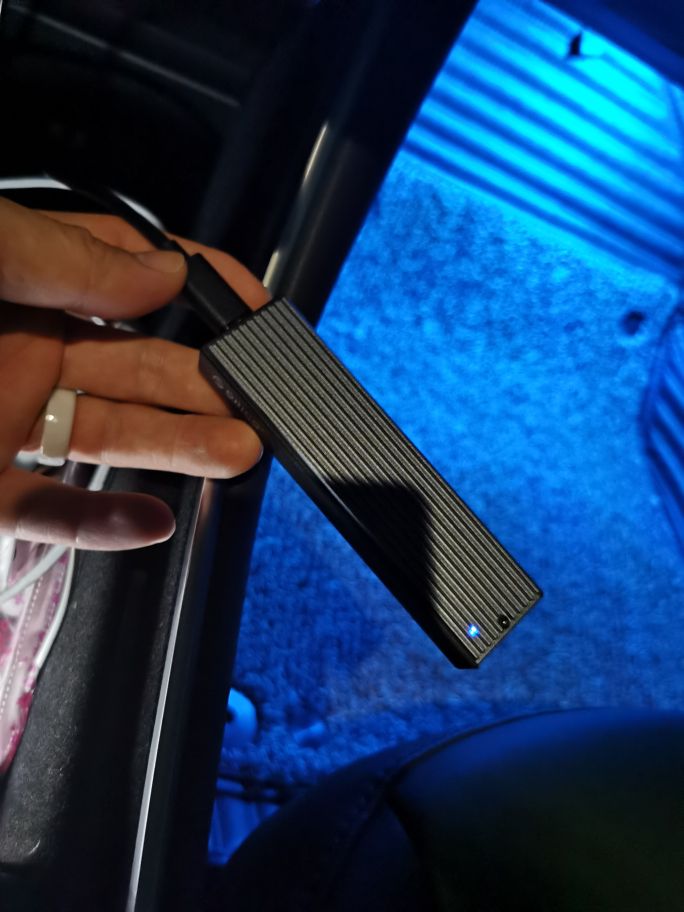 好久没更新了。一共花了158块钱，自制了128G，M2移动硬盘用于特斯拉哨兵模式。硬盘盒自带散热硅脂和散热片。用Mac系统做了格式化，win的格式化工具识别不了。有主控的芯片，应该寿命能长点吧。 - 图片 3