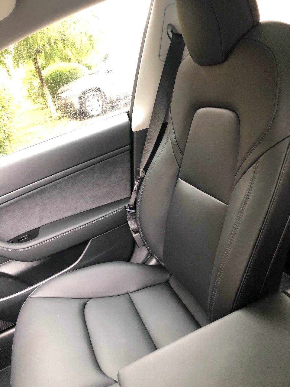 北方地区座椅加热掉电快吗？一直没敢用 - 图片 1