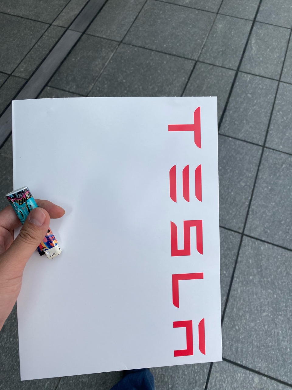 看了一天多的雪糕筒~都怕了~下个月提车~不知道是不是3.0~
按小特说的，是不是能理解成这只是个雪糕筒显示效果升级？
我决定其实大家只是觉得刚买的就少点东西心里很不爽罢了 - 图片 1