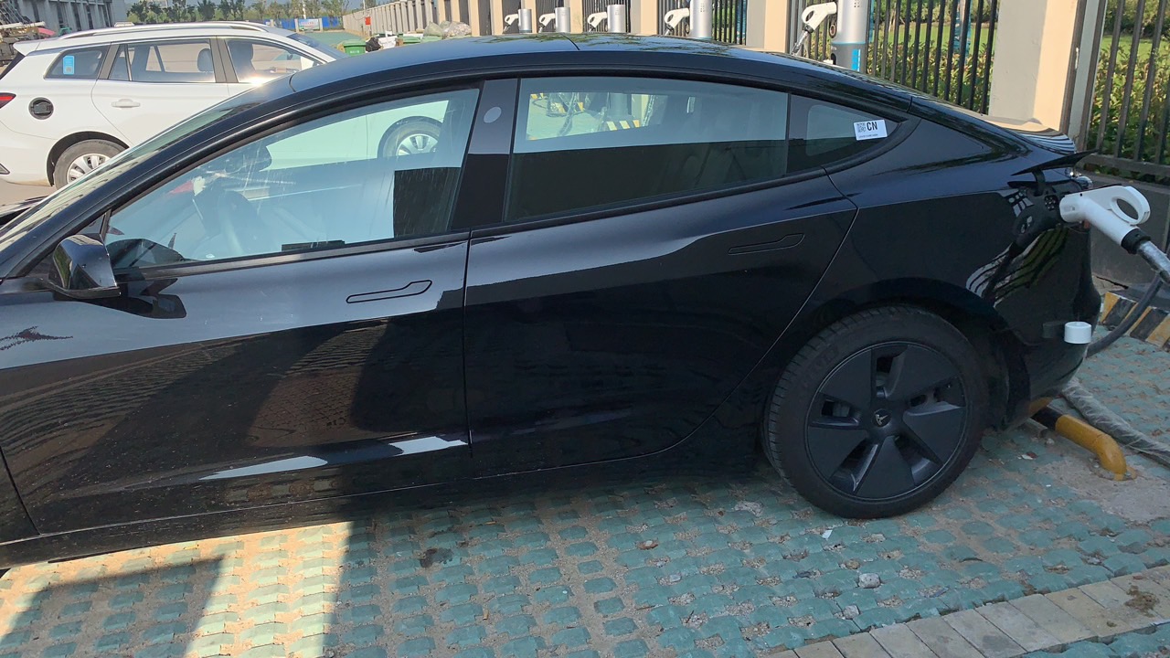 定远县唯一的快充~~新材料光学厂里面，特来电速度可以呀，最高达到85kw，价格1.09元一度电，就是损耗有点高，软件显示功率89kw，铁锂冲的速度很快，90%以上都能保证50kw左右功率，很满意！ - 图片 2