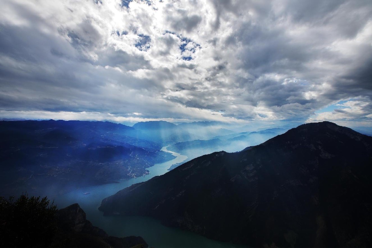 月底重庆出发奉节巫山看红叶，巫溪兰英大峡谷感受秋名山的刺激，有人一起没 - 图片 1