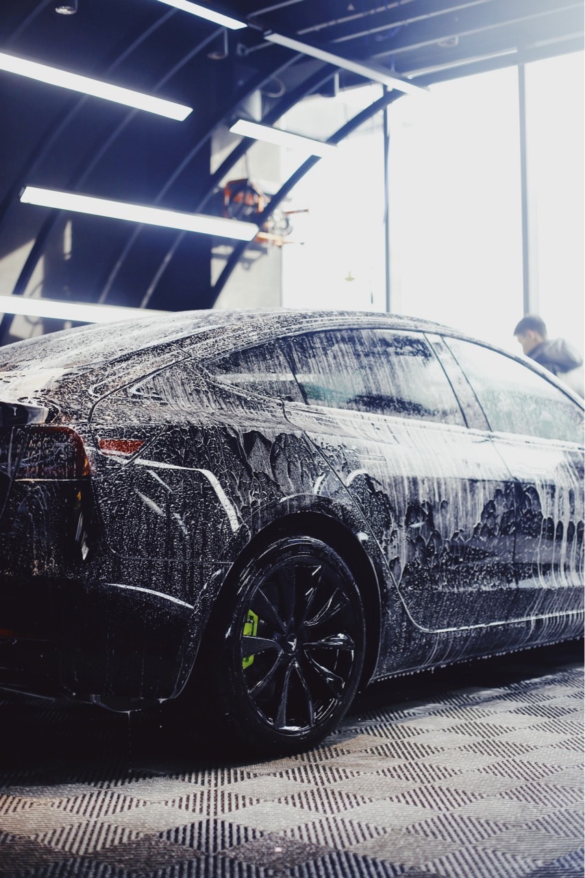 黑化先告一段落 钢琴烤漆黑轮毂加骚绿卡钳 不太喜欢黑武士的乌漆麻黑 外加一个小尾翼 又是一个小细节 慢慢都会变成自己喜欢的样子 - 图片 5