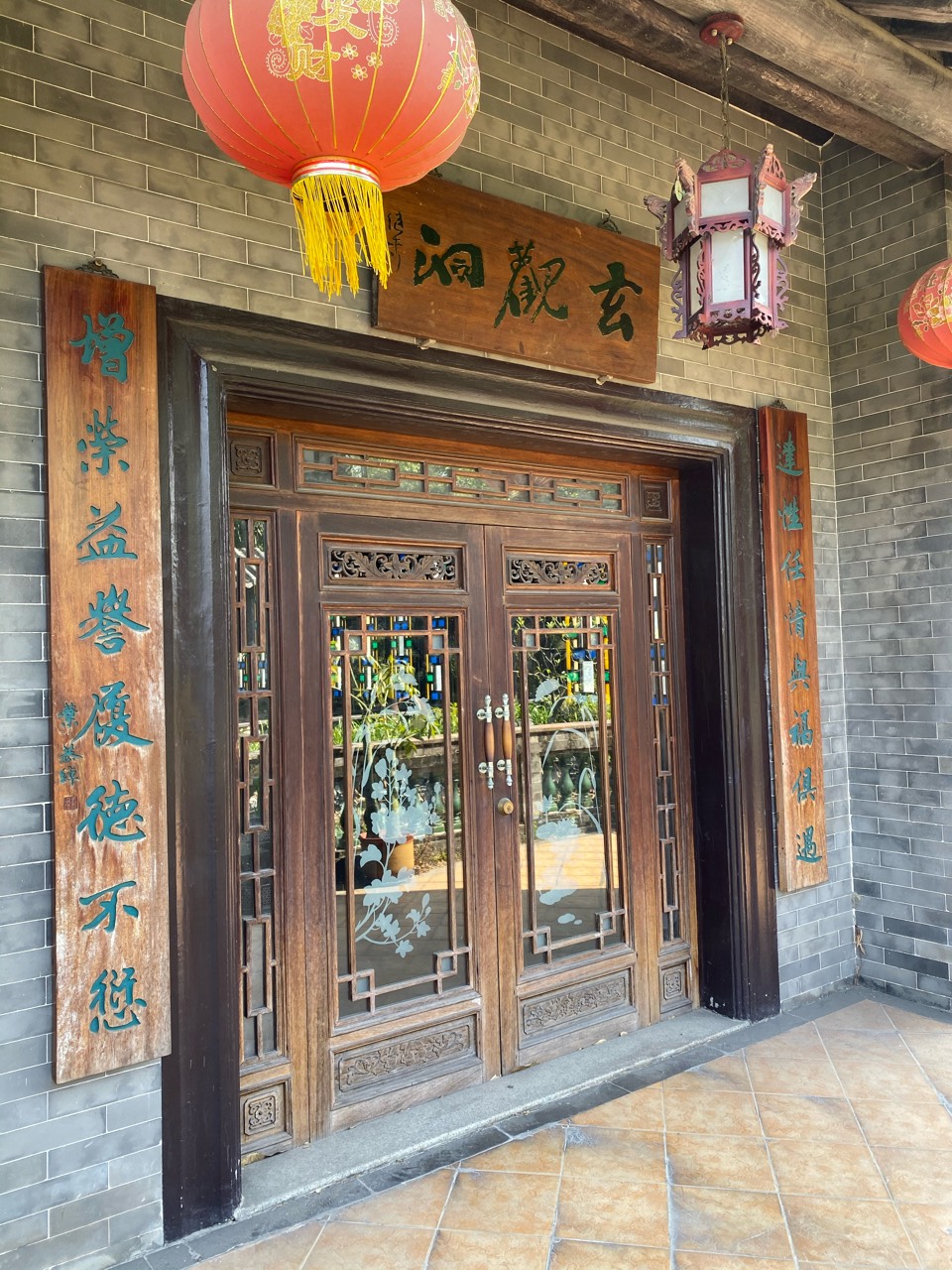 昨日驻车时
车前部有水滴声音
持续十多秒
今日行车时
同样部位有水滴声音
不知为何
有没有车友遇到过 - 图片 1