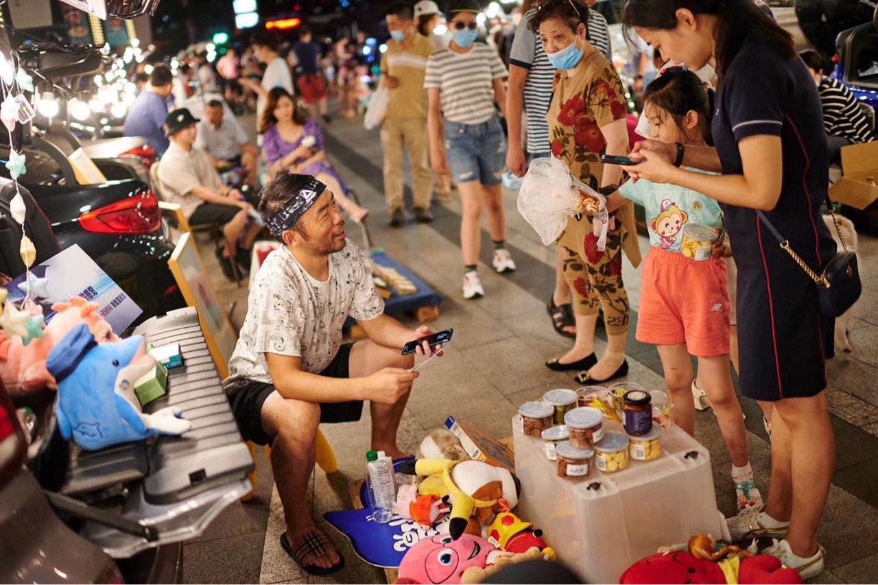 上海静安悦达889本周bmw活动蛮成功的
有点担心下周特斯拉专场的～
周五周日有木有人报名壮声势的
留言吧！ - 图片 2